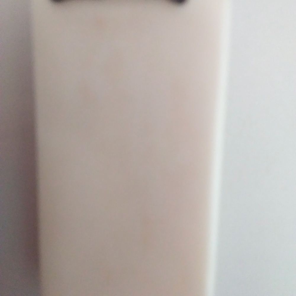 Ivory-like Rectangular Necklace - Picture 4 of 4